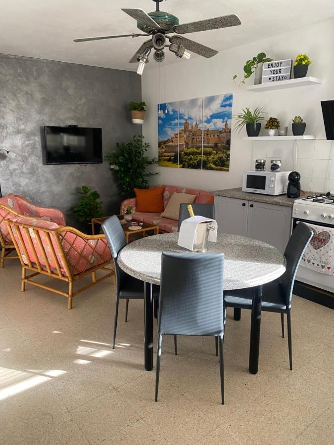 סיינט פול ביי St Paul'S Bay Central Apartment In Qawra מראה חיצוני תמונה