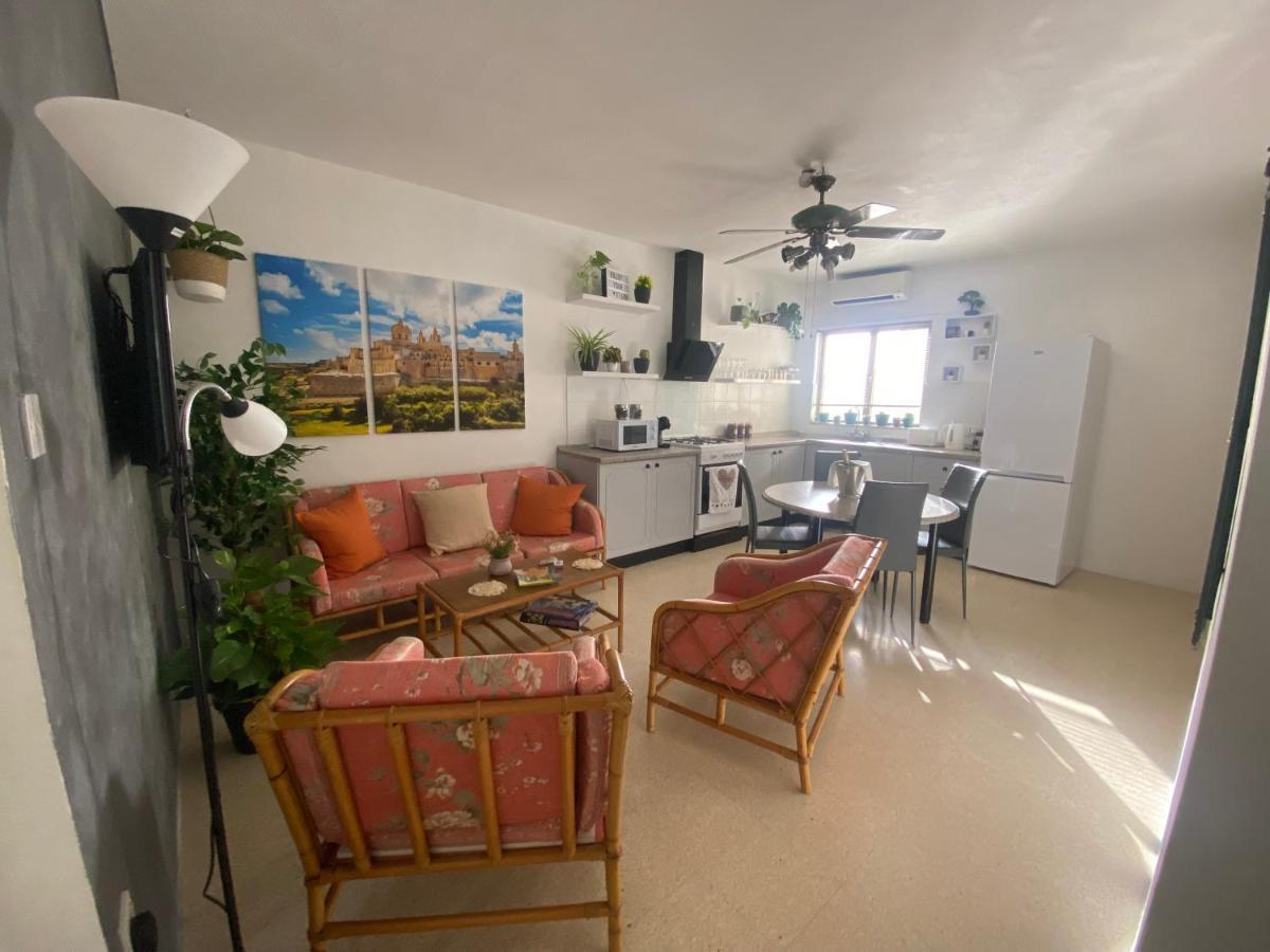 סיינט פול ביי St Paul'S Bay Central Apartment In Qawra מראה חיצוני תמונה