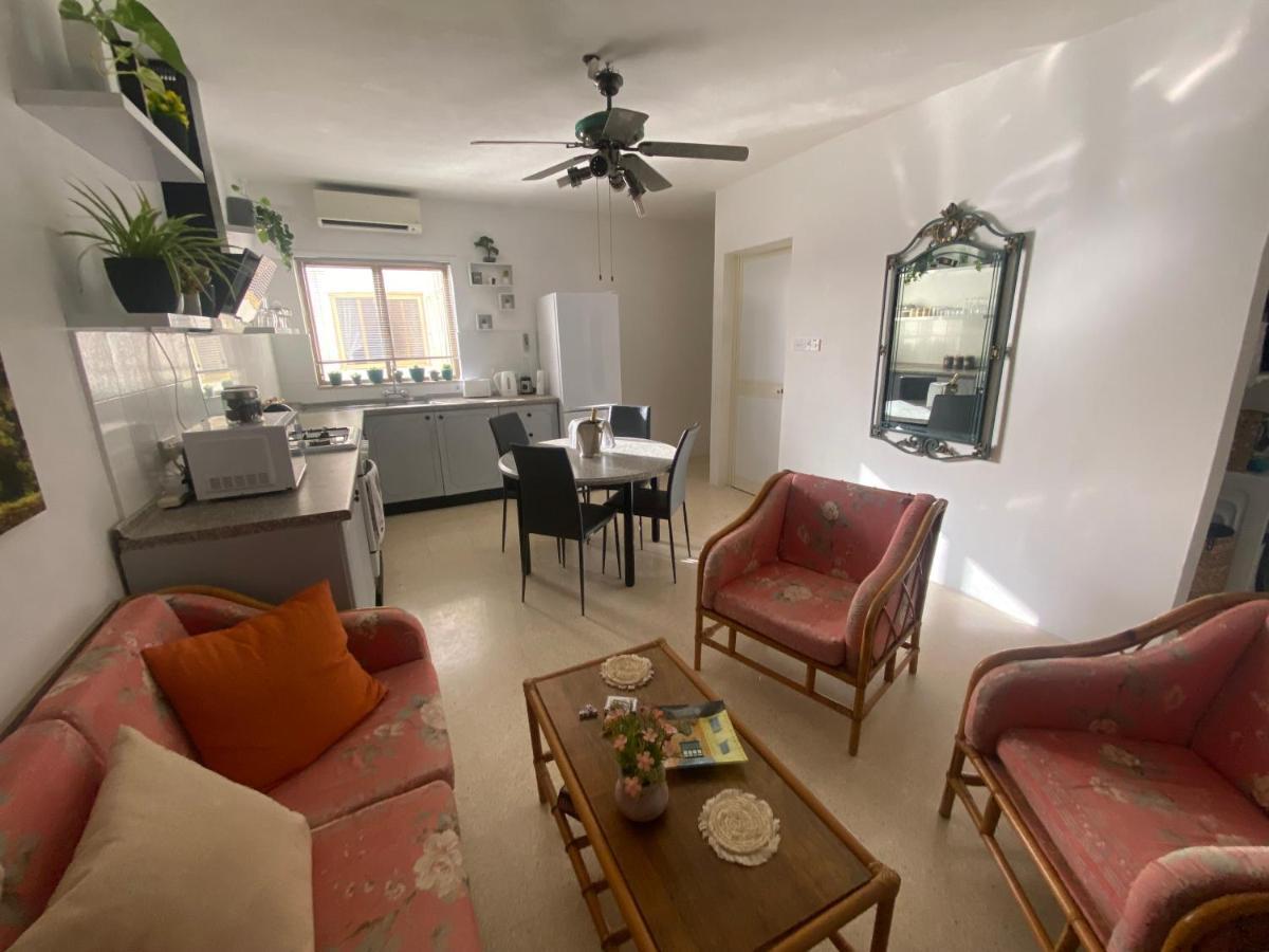 סיינט פול ביי St Paul'S Bay Central Apartment In Qawra מראה חיצוני תמונה
